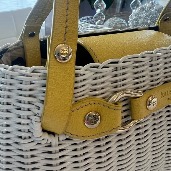 Vintage Kate Spade Raleigh Wicker Satchel Bag White Yellow Leather Trim - Picture 7 of 9